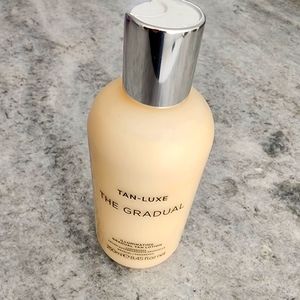 Tan Luxe The Gradual Illuminating Tanning Lotion